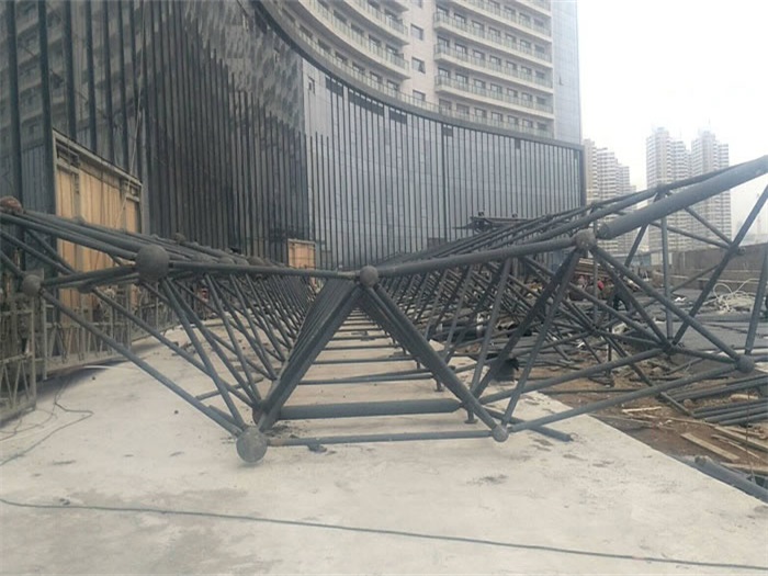 通化万豪酒店雨棚网架